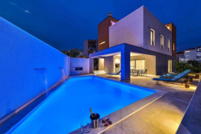 TROGIR - Villa City Gold with pool & whirpool